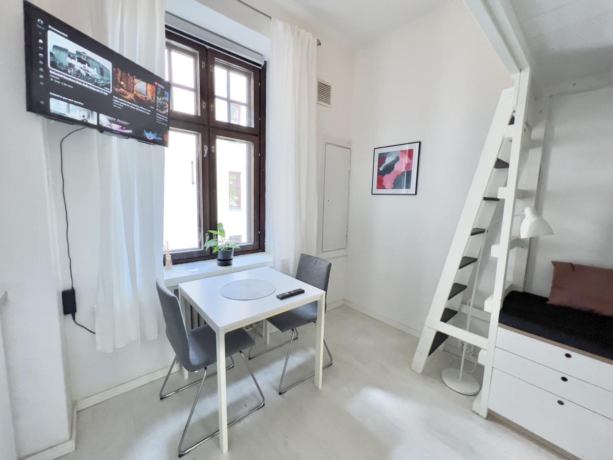 Dainty Central Apartment Helsínquia Exterior foto